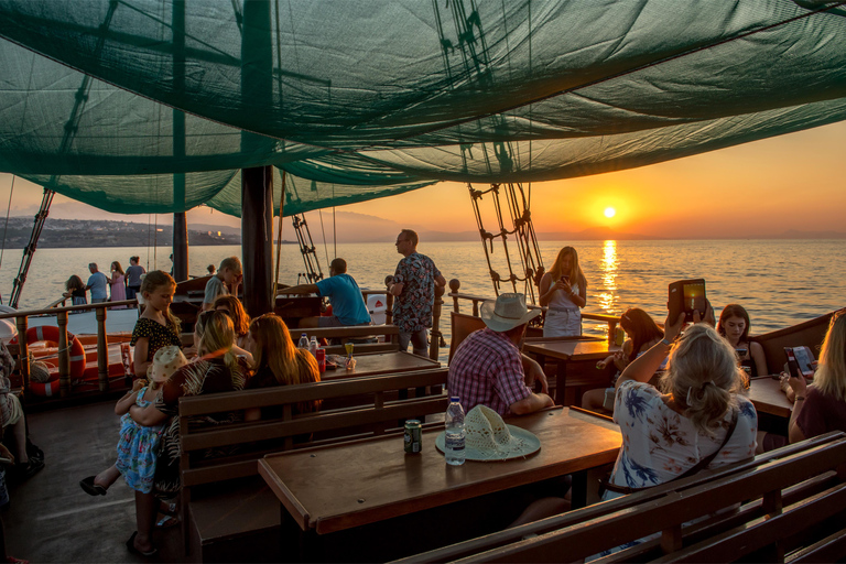 Rethymno: Sunset Cruise with Drink and Snack
