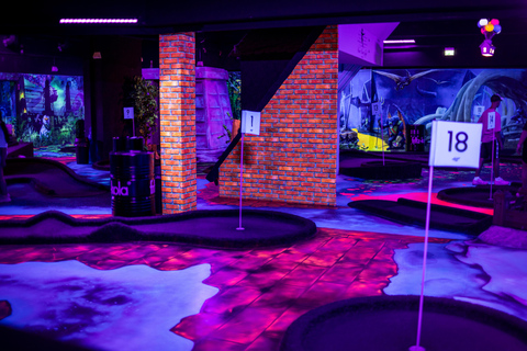 Hamburg: Moviegolf ExperienceWeekends: MovieGolf Hafencity Hamburg