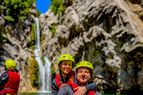 Da Spalato: Canyoning estremo sul fiume CetinaSenza trasferimento da Spalato