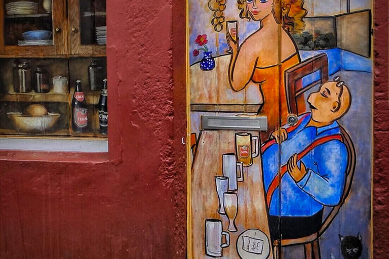 Funchal: Tuk-Tuk Tour with Madeira Wine and Honey Cake