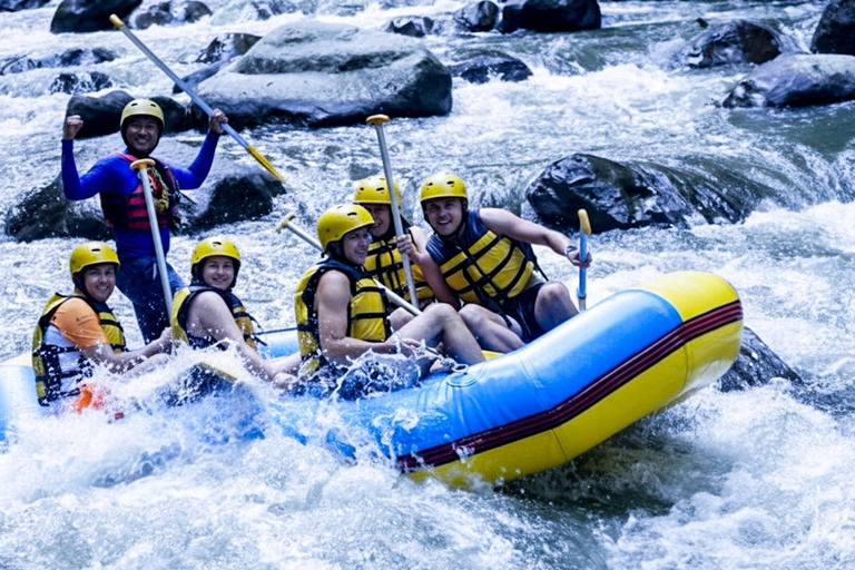 巴厘岛/乌布：全地形车、水上漂流和无边泳池巴厘岛/乌布：四轮越野车、漂流和无边泳池