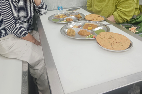 Delhi: Old Delhi Heritage Walk and Food Tour Old Delhi Walking Food tour with Pick up and drop by car