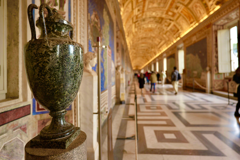 Roma: Museos Vaticanos, Visita a la Capilla Sixtina con Entrada a la BasílicaMuseo Vaticano/Capilla Sixtina Visita guiada y acceso a la Basílica