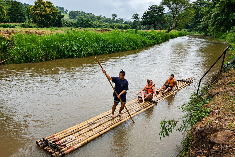 Chiang Mai: Bamboo Rafting, Waterfall & Temple Tour
