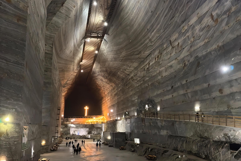 Bucharest: Salt Mine & Dracula's Tomb Day Trip