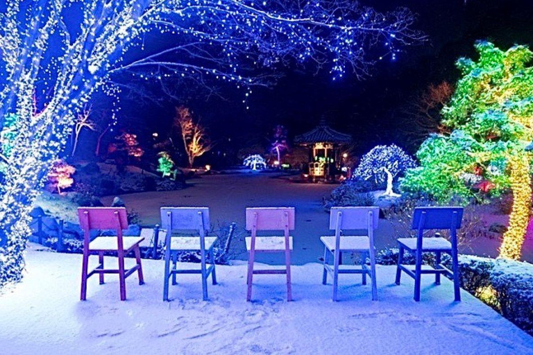 Depuis Séoul : Pêche sur glace et festival des lumières à HwacheonVisite en groupe Rendez-vous à la gare de l&#039;université de Hongik