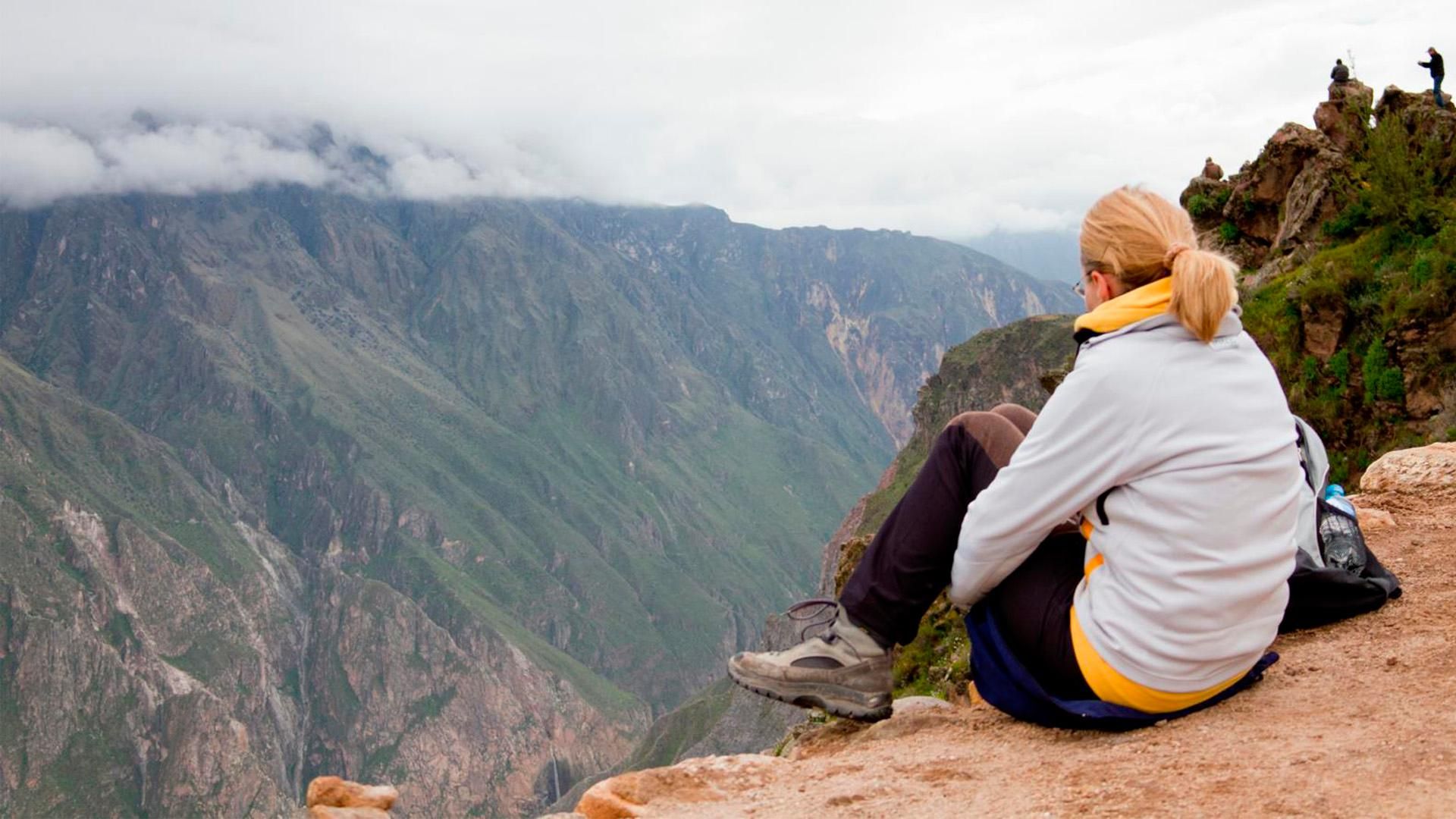 Von Arequipa aus: Zweitägige Wanderung durch den Colca-Canyon