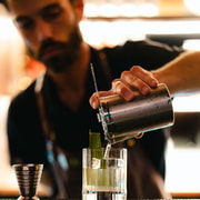 Gold Coast: Cocktail Class with Distillery Tour & Tastings
