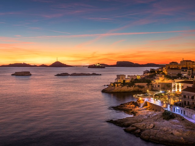 Visit Marseille Sunset Cruise with Dinner in Marseille, France