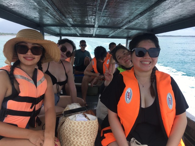 Visit Bintan Snorkeling & White Sands Island Tour in Lagoi