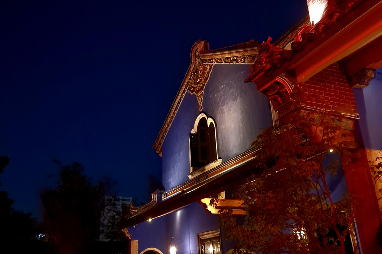 Penang: Private Airport Transfer with Food Tasting