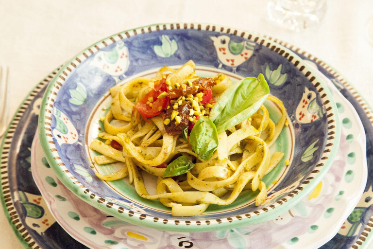 Genoa: Market and Cooking Class at a Local's home