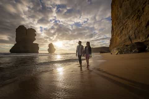From Melbourne: Great Ocean Road Sunset Tour