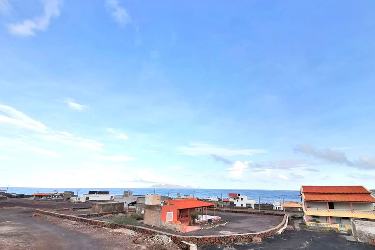 Sao Vicente: Baía das Gatas and Praia Grande Volcano Tour