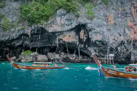 Île de Phi Phi : Bateau privé à longue queue 4 heures Phi Phi Lay