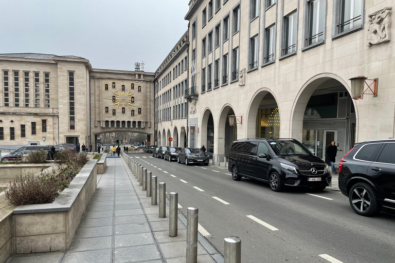 Brussels Private City Experience with Luxury Van