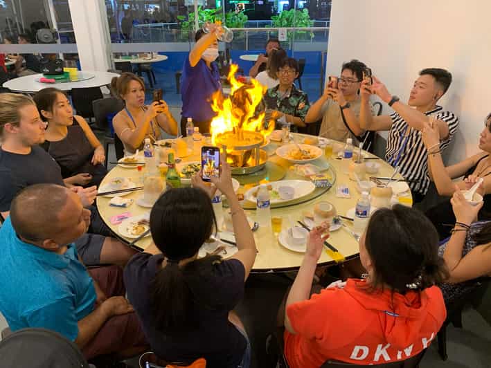 Singapore: Geylang Night Food & Walking Tour