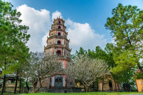 Hue : Visite guidée d&#039;une journée avec tour en bateau dragon au départ de Hue