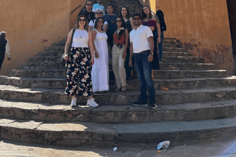 From Delhi: 2 Days Jaipur Sightseeing Tour By Car