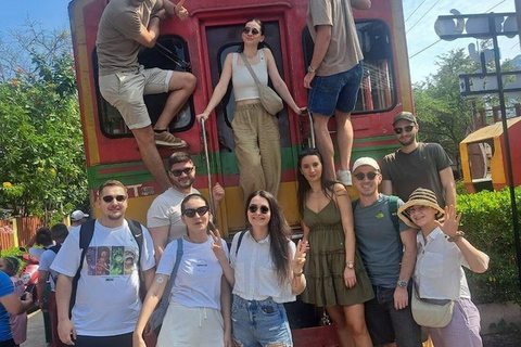 Bangkok Maeklong Train Ride, Floating Market & Dragon Temple Bangkok: Train Ride, Floating Market & Dragon Temple Tour