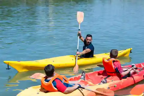 Seville: Guadalquivir River Kayak Tour