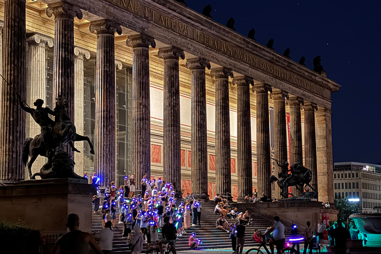 Berlin Night Walking Tour - Iconic Illuminated Landmarks Private Berlin Sunset Walking Tour - Iconic Landmarks