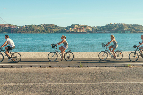 Huelva-Punta Umbria Bike Sightseeing Tour and Cruise Tour Huelva-Punta Umbria Sightseeing Tour and Boat Ride
