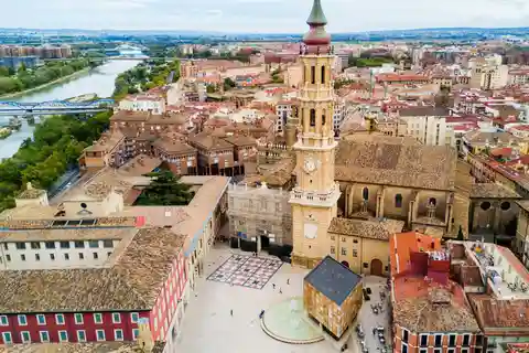 Best of Zaragoza: Private Walking Tour with a Local