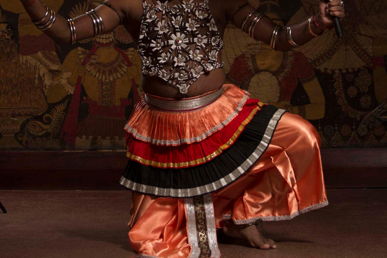 Kandy Lake Club Cultural Dance Show Experience