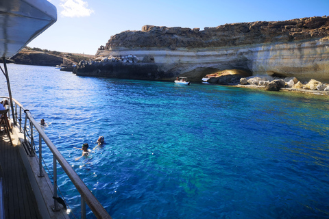 Lampedusa: Yacht excursion, swimming stops and typical lunch