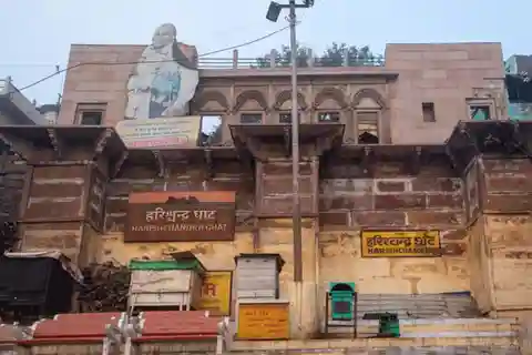 Varanasi: Visita privata della città e crociera sul Gange (con auto)