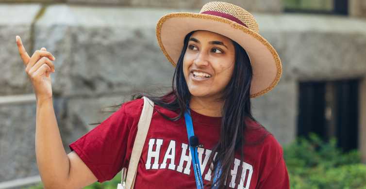 Boston Harvard University Guided Walking Tour with Student
