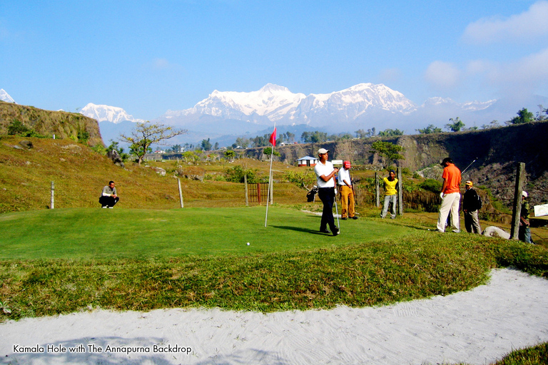 Depuis Pokhara : Golf au cœur de la splendeur de l'HimalayaGolf au cœur de la splendeur himalayenne de Pokhara