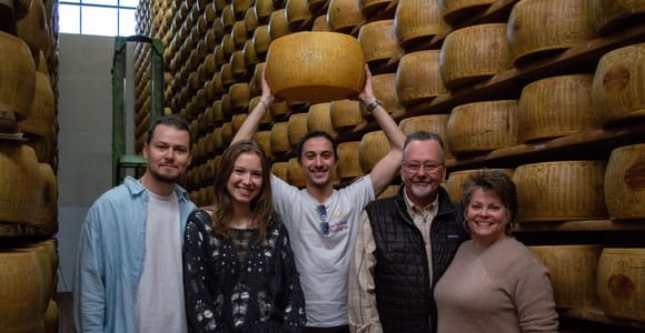 Bologna: Parmigiano, Wine and Balsamic Vinegar experience