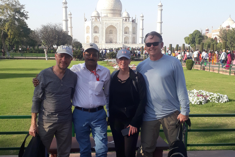 泰姬陵与阿格拉堡之旅（含标志性摄影环节）探索泰姬陵（仅限导览）