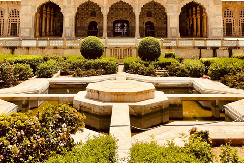 Jaipur: Amber Fort Guided Walking Tour Walking Tour with Guide & Entrance Ticket