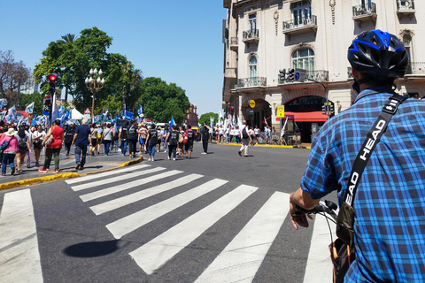 布宜诺斯艾利斯：历史与本地文化自行车之旅布宜诺斯艾利斯：历史与本地文化自行车游（最多6人）