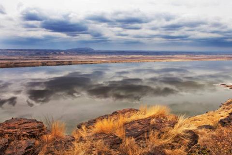 Nairobi: Lake Magadi 2-Day Safari with Hike & Hot Springs