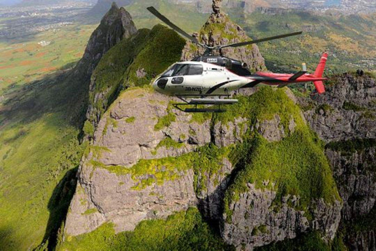 Mauricio: Vuelo panorámico en helicóptero con traslados al hotel