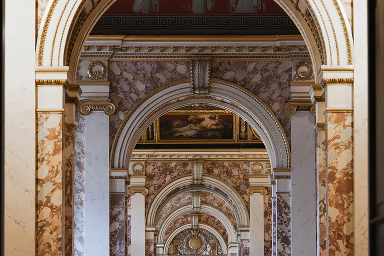 Paris: Best of Louvre Guided Tour With Pre-booked Tickets