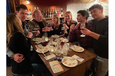 Van Eigelstein naar Nippes: Stadswandeling en Weinwanderung
