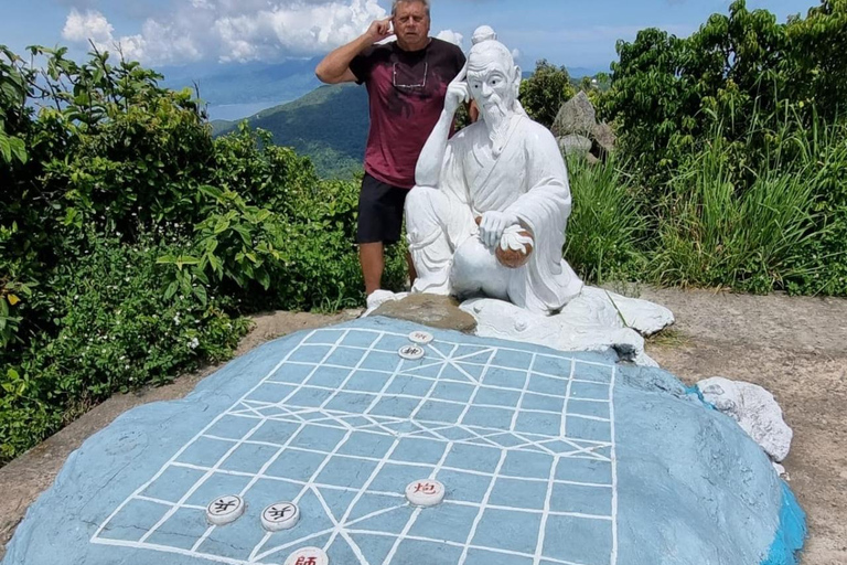 Ontdek Son Tra: legendarische jeeptour in het spoor van het Amerikaanse legerOntdek Son Tra: een avontuurlijke tour in een legendarische jeep van het Amerikaanse leger