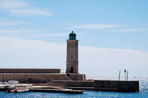 Depuis Aix-en-Provence : Cassis et LuberonAu départ d'Aix-en-Provence : Cassis et Luberon