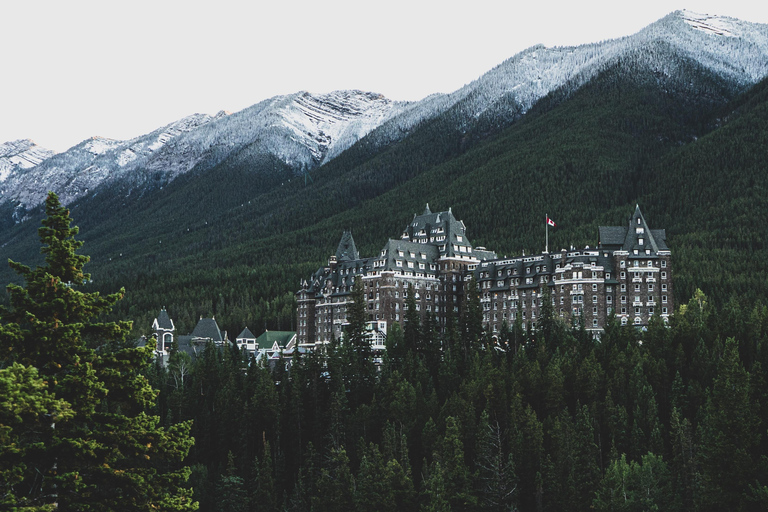 Excursion d'une journée dans la région de Banff et dans le canyon au départ de Calgary ou de Banff09:35 Prise en charge au Banff Aspen Lodge