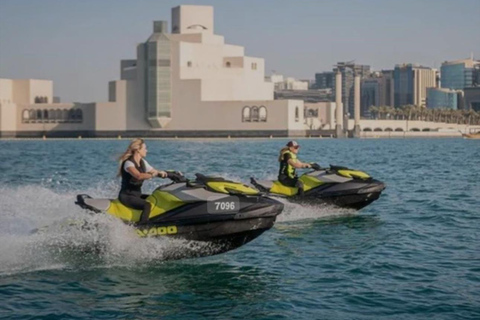 Doha: Ein besonderes Jetski-Abenteuer am Katara Beach ViewDoha: Jetski-Abenteuer am Katara Beach View