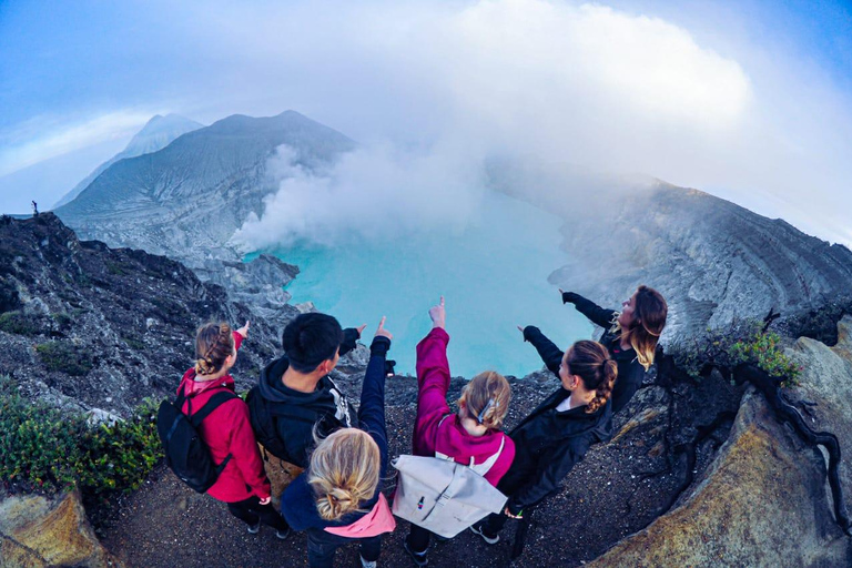 Bali or Banyuwangi: Mount Ijen Blue Fire Hiking Bali to Mount Ijen and back to Bali