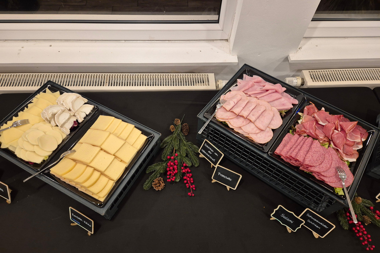 Stuttgart: Raclette Evening