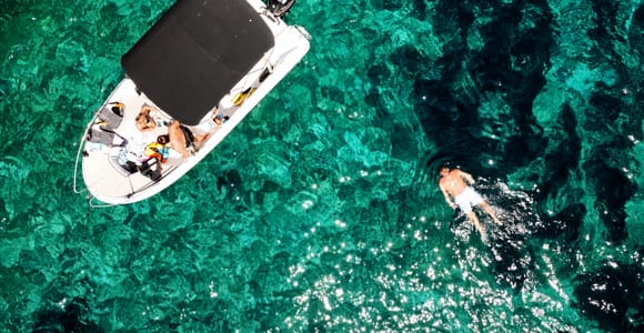 Trogir: 3-Inseln-Schnellboot-Tour & Blue Lagoon