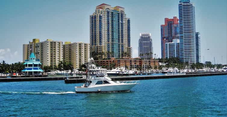 Miami Skyline Cruise of Millionaire Homes photo 11