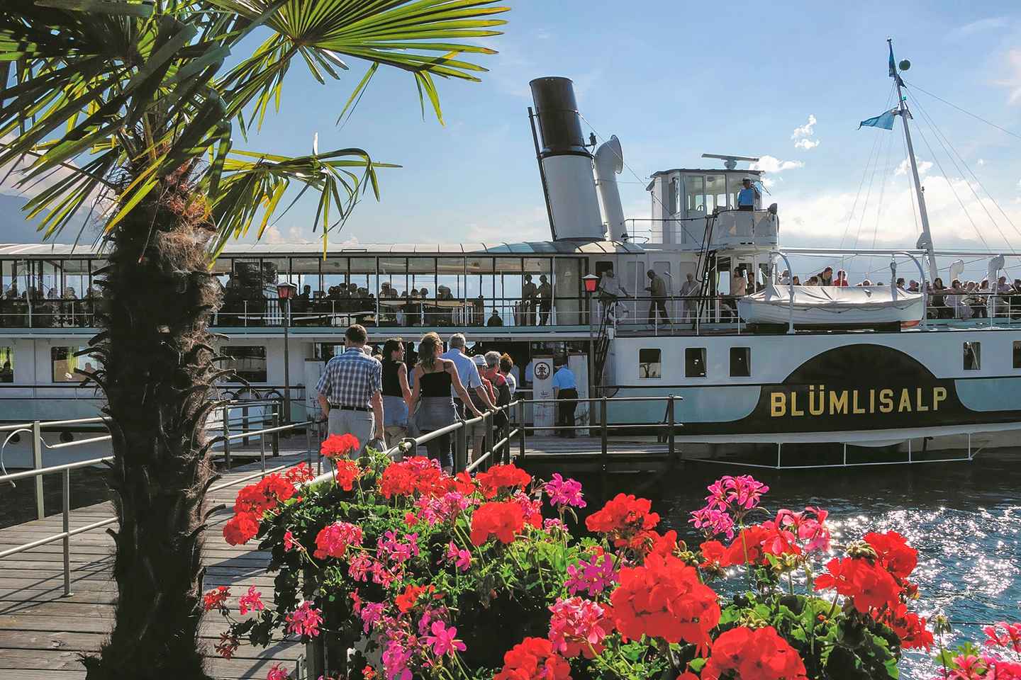 米兰出发：一日玩转因特拉肯与瑞士阿尔卑斯